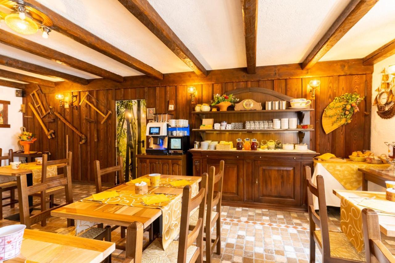 Hotel Des Alpes Сент-Реми-ан-босис Екстериор снимка